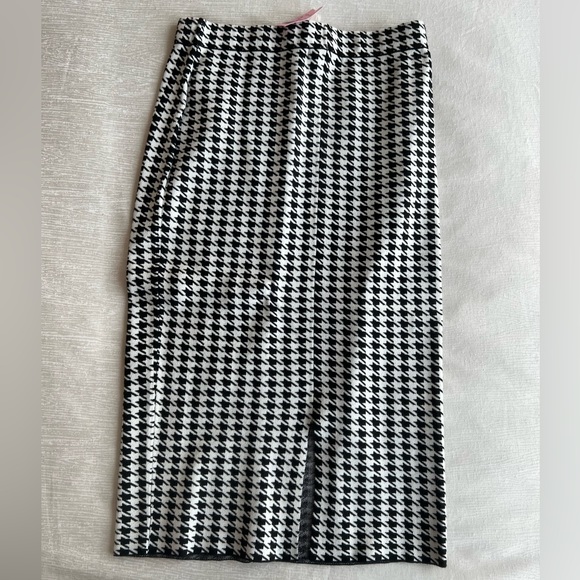 Houndstooth Knit Set - Picture 3 of 7
